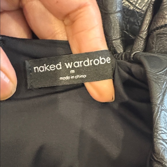NWOT NAKED WARDROBE Croc Embossed Faux Leather Bodysuit in Black Size M - Picture 12 of 15